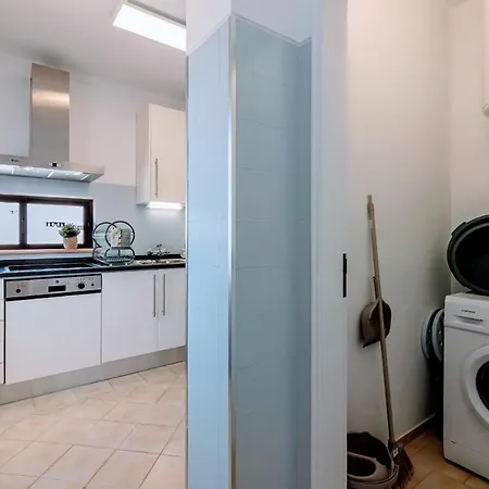 1 Bed With Pool In Daire Albufeira