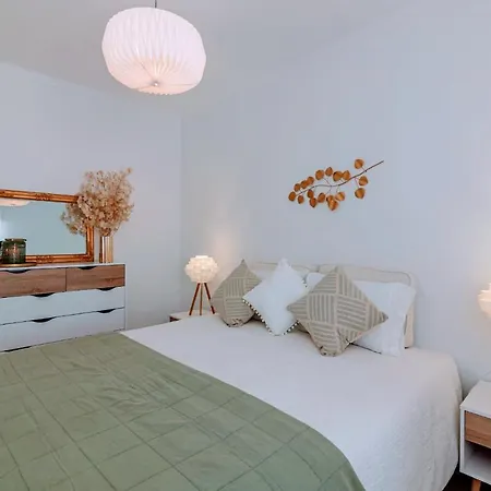 Апартаменты 1 Bed With Pool In