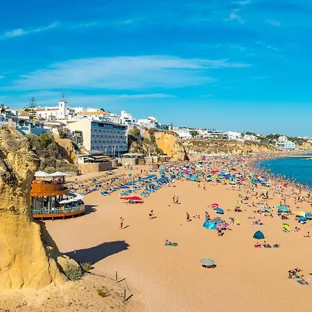 1 Bed With Pool In Apartamento