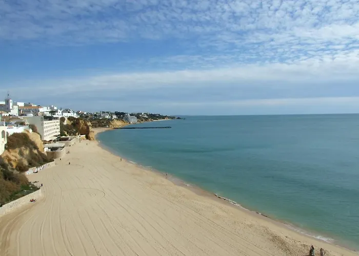 1 Bed With Pool In Appartement *