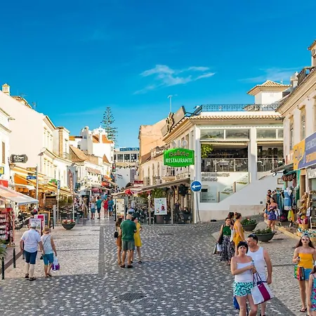 아파트 1 Bed With Pool In