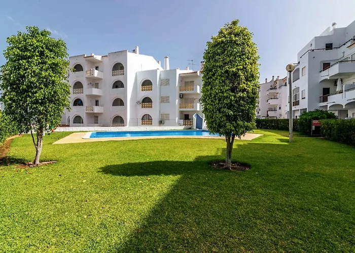 아파트 1 Bed With Pool In *